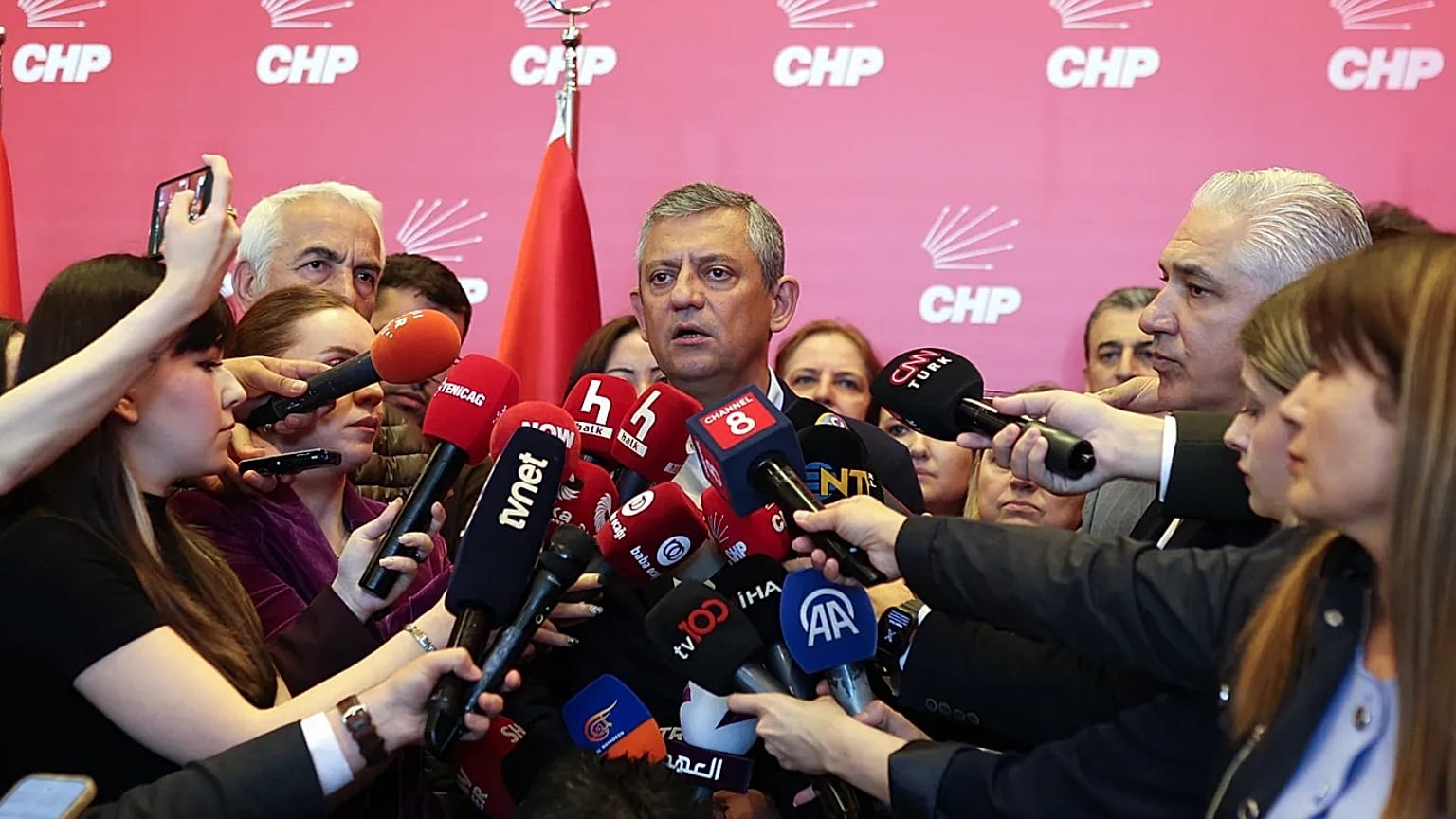 Özgür Özel