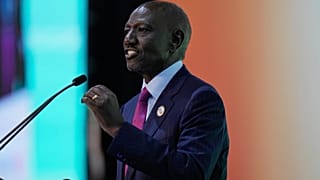 Le président kenyan défend un centre de traitement d'Ebola face aux critiques