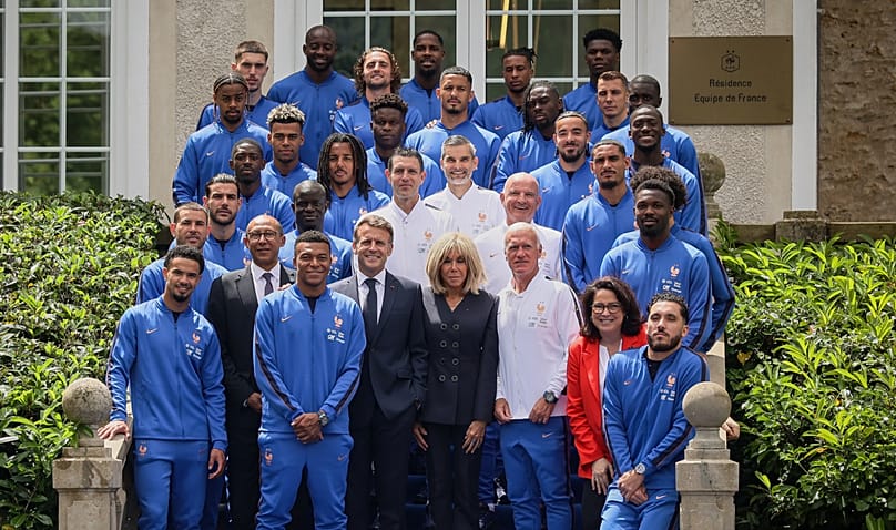 A francia válogatott Emmanuel Macron elnök társaságában 2026. június 2-án