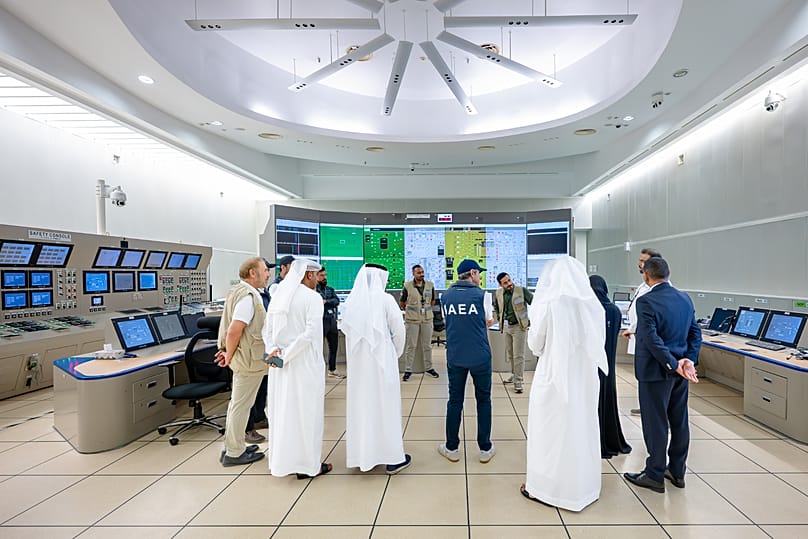 Il direttore generale dell'Aiea Rafael Mariano Grossi visita la centrale nucleare di Barakah, 2 giugno 2026