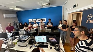 Οι φοιτητές του Τμήματος Επικοινωνίας του Παντείου Πανεπιστημίου στις εγκαταστάσεις της ελληνικής υπηρεσίας του Euronews