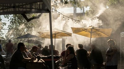 Bei einer Hitzewelle hilft es, sich im Schatten aufzuhalten oder mittags ein Nickerchen zu machen.