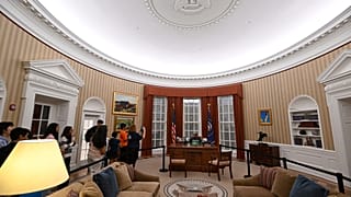 Visitors get sneak preview of Obama Presidential Centre