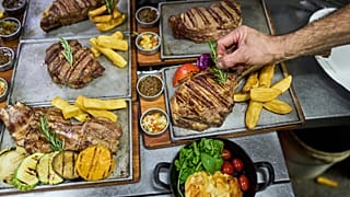 Bruselas pide a España subir el IVA de la hostelería del 10 al 21%
