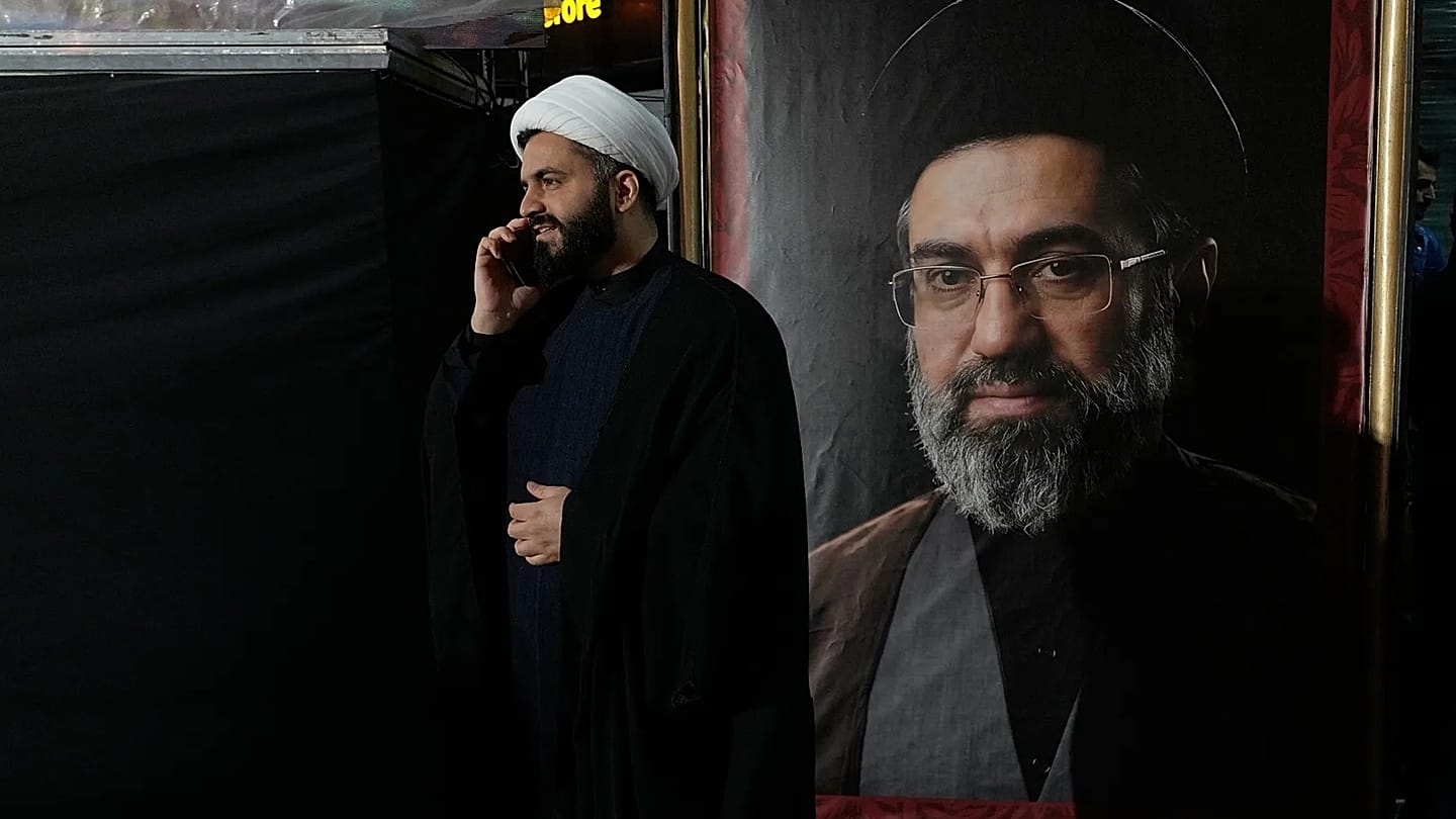 El ayatolá iraní Mojtaba Jamenei proclama la victoria de Irán sobre Estados  Unidos e Israel | Euronews