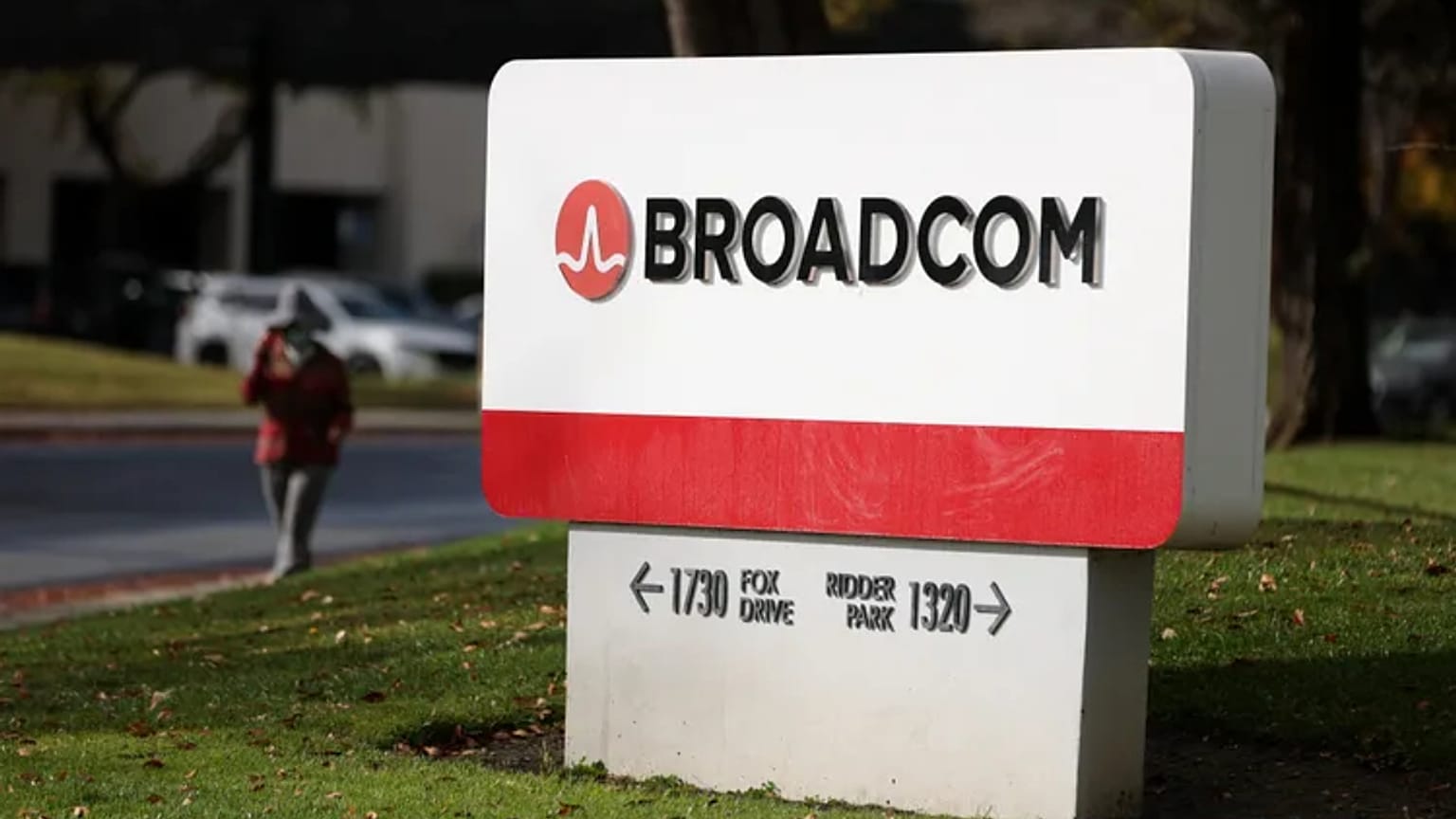 Foto de archivo. Sede corporativa de Broadcom en Palo Alto, California