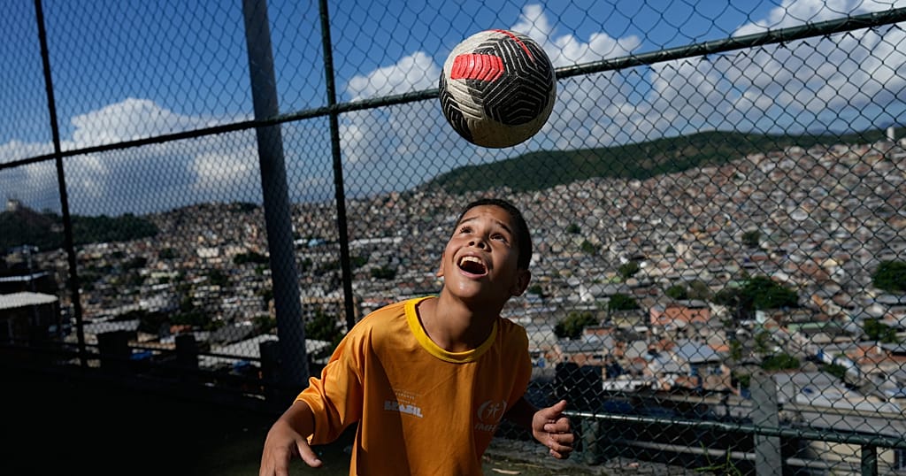Brazil: football offers a future to young people from Rio's favelas