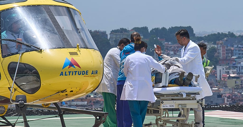 Everest : un guide disparu depuis six jours retrouvé vivant