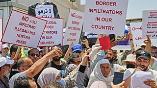 Hundreds in Libya protest against migrants, refugees