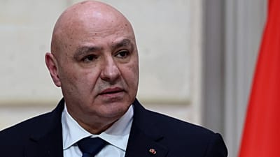 الرئيس اللبناني جوزيف عون يحضر مؤتمرا صحفيا مشتركا مع الرئيس الفرنسي إيمانويل ماكرون في قصر الإليزيه بباريس، الجمعة 28 مارس 2025. (سارة مايسونير/بول عبر وكالة أسوشييتد برس)