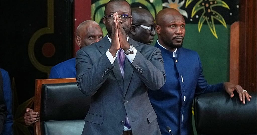 Sénégal : Ousmane Sonko réélu à la tête du Pastef