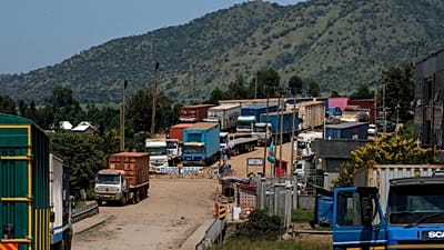 Traders disrupted as Uganda closes border due to Ebola outbreak in Congo