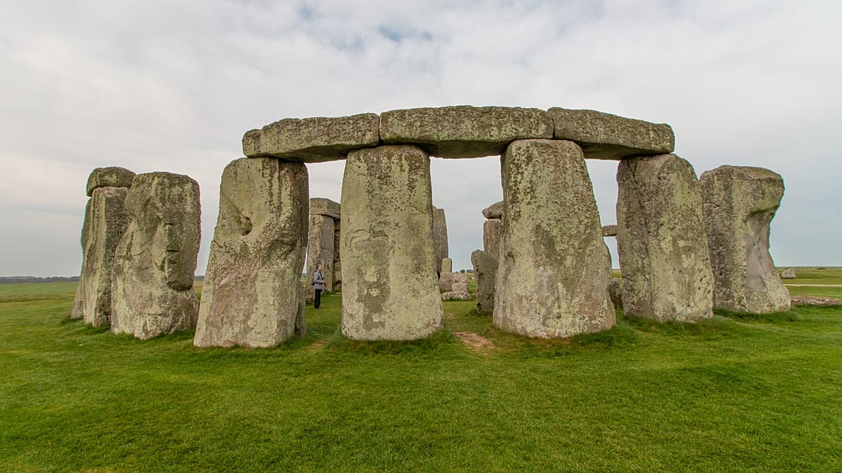 Stonehenge gizemi: 6 tonluk taş, 4 bin yıl önce nasıl yüzler