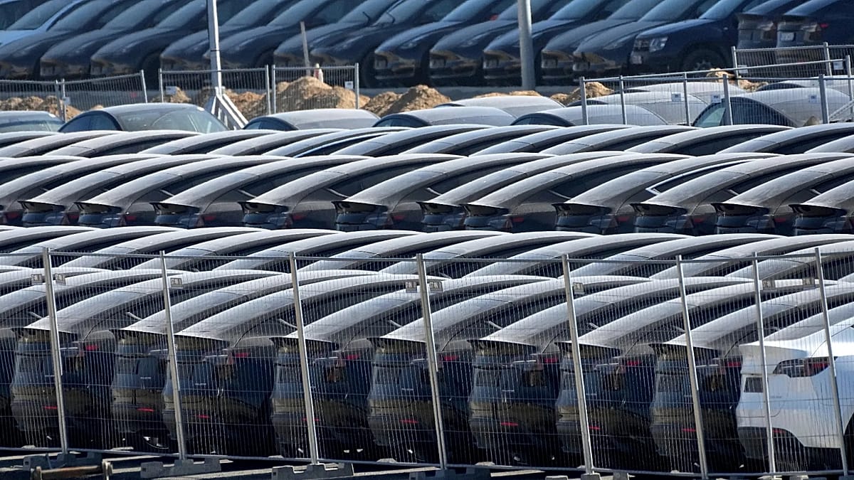 Nine EU countries rebel against EU's green targets for corporate cars and vans