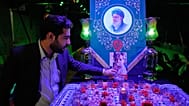 روشن کردن شمع برای رهبر فقید جمهوری اسلامی