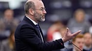 Zdj. archiwalne: Manfred Weber przemawia w Parlamencie Europejskim w środę, 17 stycznia 2024 r.