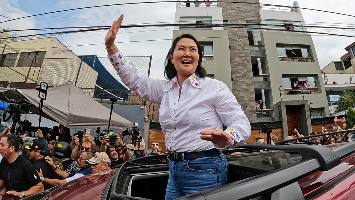 Vezet a perui választáson Fujimori, aki apja nyomdokaiba lép