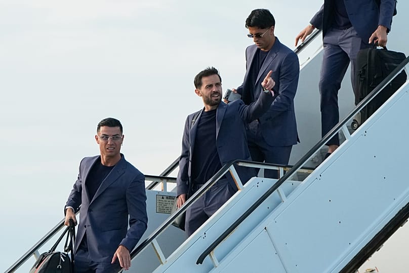 Cristiano Ronaldo lidera comitiva portuguesa na chegada aos Estados Unidos, junho 2026
