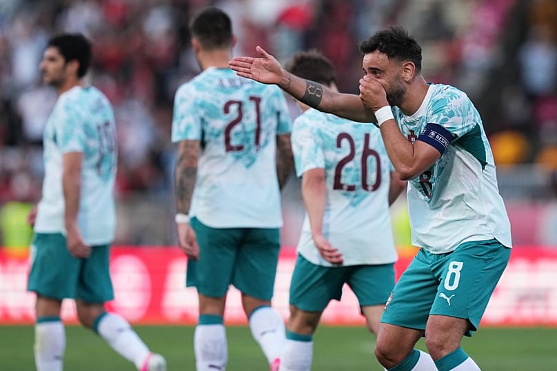 Bruno Fernandes celebra após marcar em jogo de preparação para o Mundial frente ao Chile, junho 2026