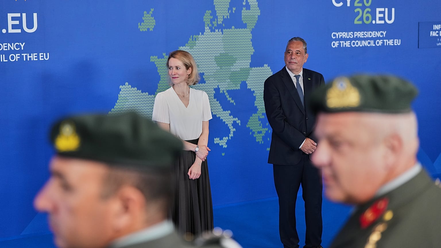 Kaja Kallas podczas spotkania unijnych ministrów obrony na Cyprze