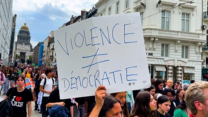 Bélgica, miles protestan contra la presunta violen
