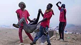 Kenyan police fire tear gas, make arrests at US Ebola centre protest