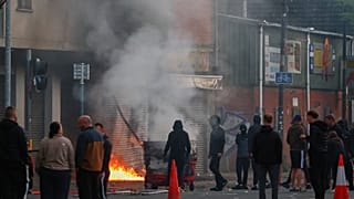 Irlande du Nord : manifestation anti-immigration après une agression au couteau