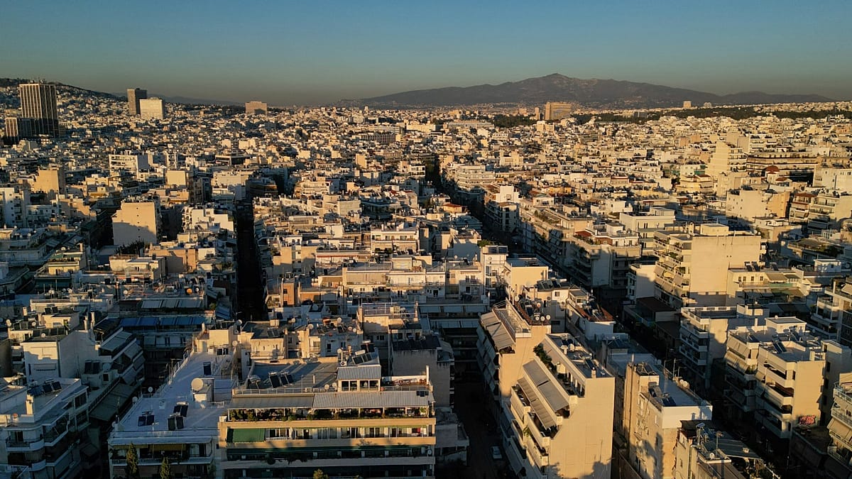 Κύκλωμα πολεοδομίας στην Αττική: Κατασχέσεις, αδει