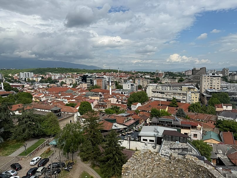 A fortaleza de Skopje remonta ao século VI