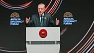الرئيس التركي رجب طيب أردوغان يلقي كلمة خلال الحفل المفتوح خلال منتدى أنطاليا الدبلوماسي، في أنطاليا، جنوب تركيا، الجمعة 17 أبريل 2026. (AP Photo/ريزا أوزيل)