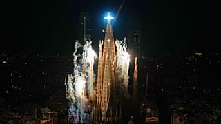 Espagne : le pape Léon XIV bénit la nouvelle tour de la Sagrada Família, plus haute église au monde