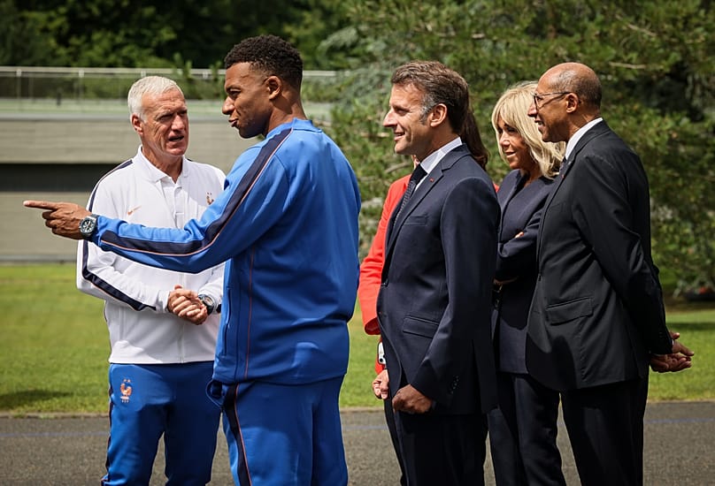  France's head coach Didier Deschamps, France's Kylian Mbappe, France's President Emmanuel Macron, Brigitte Macron and France's Football Federation's President Philippe Diallo