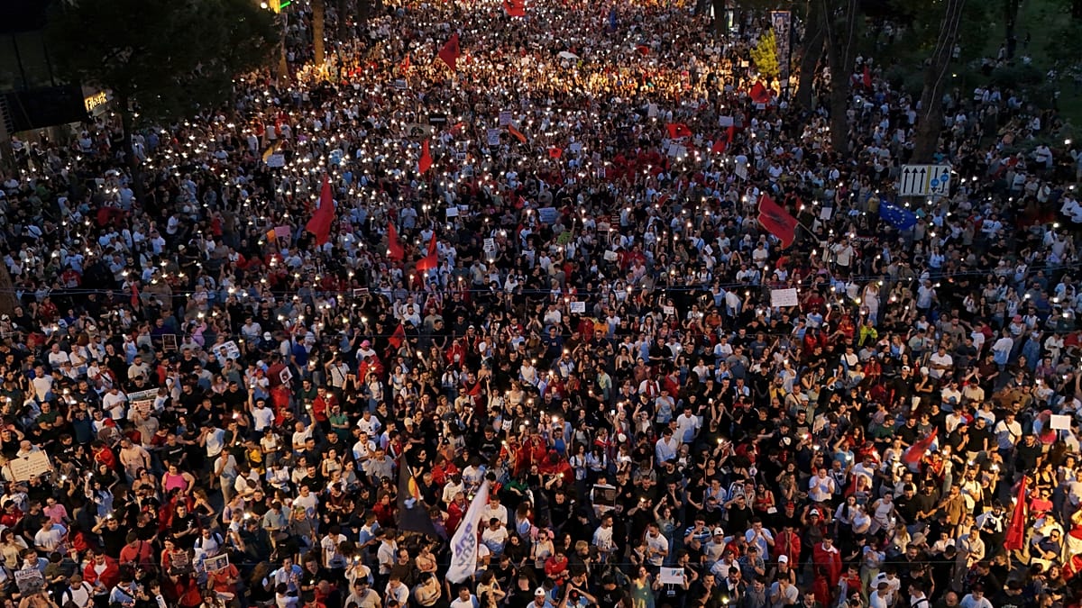 Thousands protest demanding Albania's PM Rama resigns