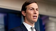 Jared Kushner, varlıklı bir gayrimenkul patronunun oğlu ve Donald Trump’ın kızı Ivanka ile evli.