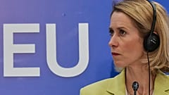 La jefa de la diplomacia de la Unión Europea, Kaja Kallas, atiende a los medios durante una reunión informal de defensa de la UE en Nicosia, Chipre, el ocho de junio de 2026
