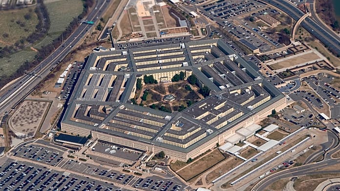 Pentagon'da kimyasal alarmı yanlış çıktı: Katlar kapatıldı, bina boşaltıldı