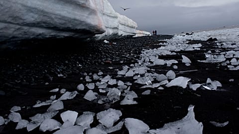 The new heat record comes amid a prolonged heatwave that has seen maximum daily temperatures above zero degrees for three consecutive weeks.