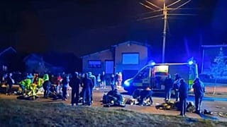 Место автомобильной аварии в Ла-Лувьере, 20 марта 2022 года