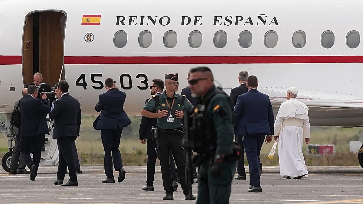 Pope returns to Rome on plane offered by Spanish king after technical glitch, Vatican says