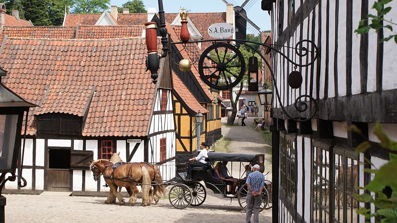 La pequeña plaza de Den Gamle By