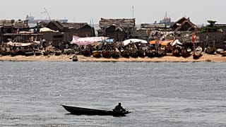  La crise du carburant au Moyen-Orient maintient les pêcheurs mozambicains à terre