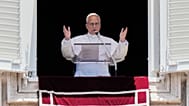 El Papa León XIV durante la misa del domingo en El Vaticano, 14 de junio de 2026.