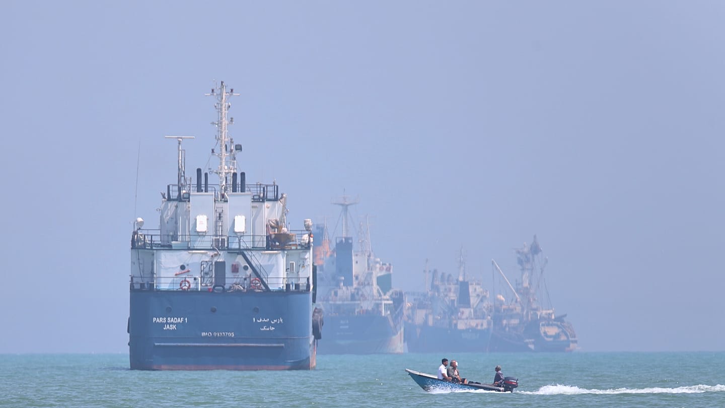 US and Iran trade strikes amid claims of ceasefire violations