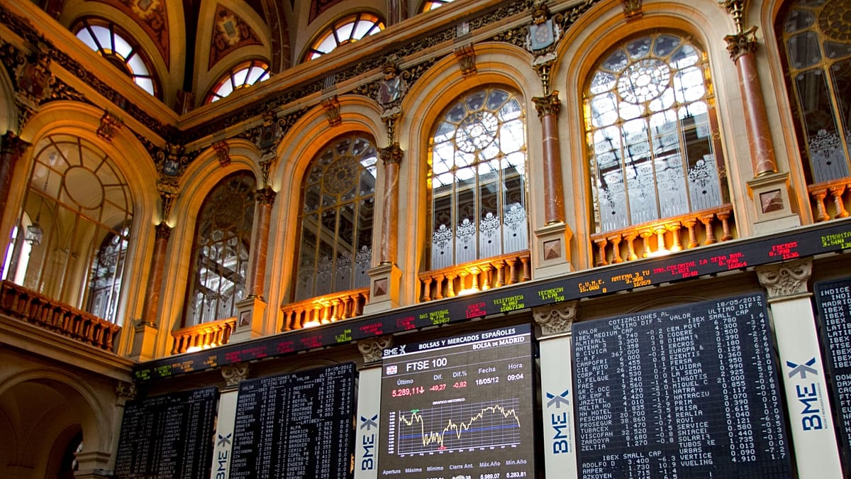 Ibex 35 jumps on Iran deal and hits record 19,000 points