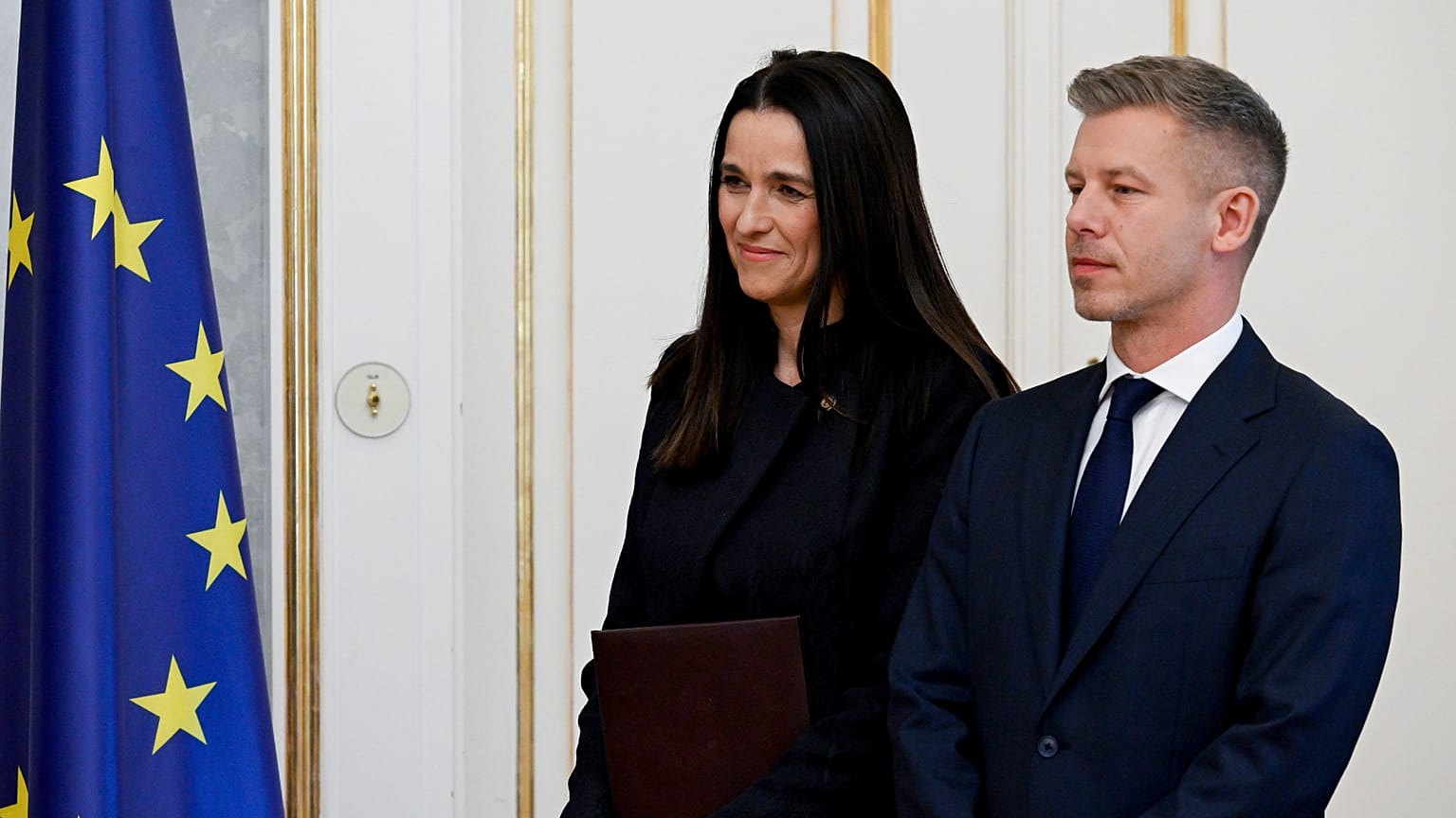 Magyar Péter miniszterelnök és Orbán Anita külügyminiszter a Tisza-kormány minisztereinek kinevezési ünnepségén a Sándor-palotában 2026. május 12-én.