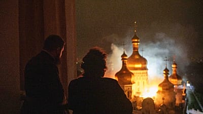 Rus saldırısı Kiev'deki UNESCO listeli manastırda yangın çıkardı