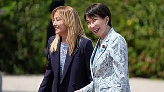 Italy's Premier Giorgia Meloni, left, receives Japan's Prime Minister Sanae Takaichi at Villa Pamphili, in Rome, Monday, June 15, 2026. (AP Photo/Gregorio Borgia)