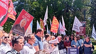 Öğretmenler 15 Haziran'da Kurtuluş Parkı'nda.