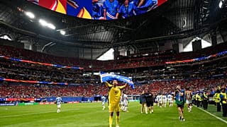 Il portiere di Capo Verde Vozinha festeggia 