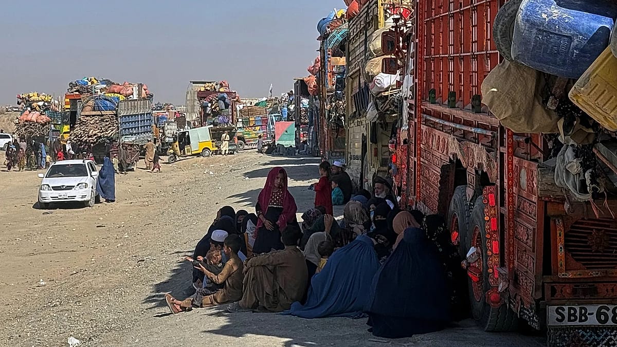 UN says 2.4m refugees will need resettling in 2027 and warns of shortage of options